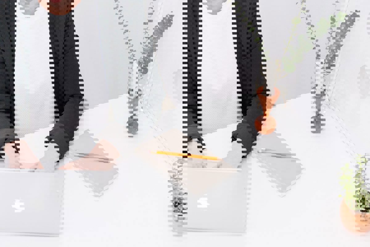 Bench Accounting 49026 Unsplash 1200X800